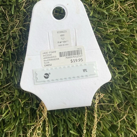 Lane Bryant gold Hermosa beautiful cursive name fashion necklace - Picture 5 of 5